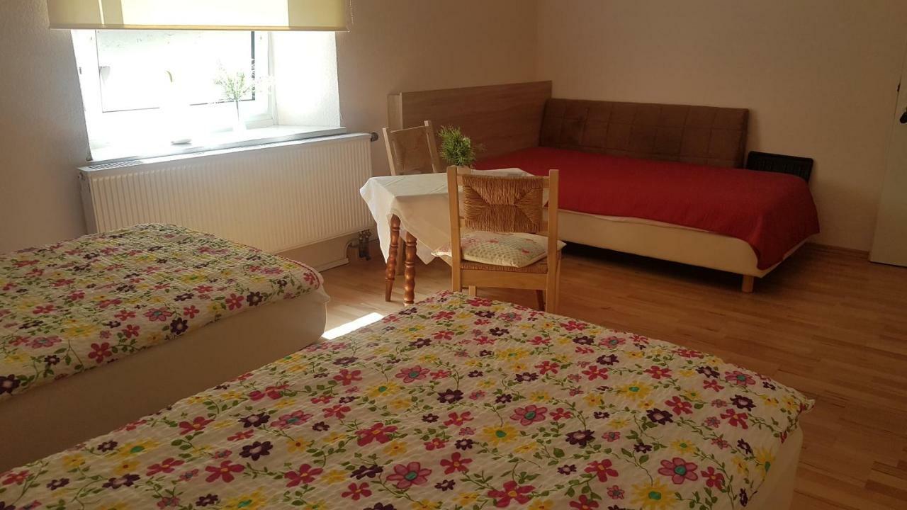 Pension Moserhaus Harburg  Ngoại thất bức ảnh
